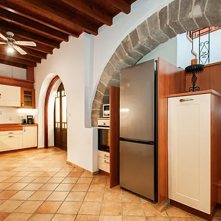 Villa Harmonia - A Sanctuary In The Old Town Of Rhodes