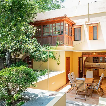 Harmonia - A Sanctuary In The Old Town Of Rhodes