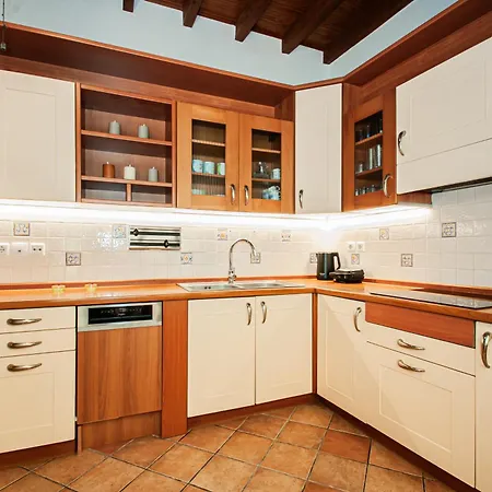 Harmonia - A Sanctuary In The Old Town Of Rhodes