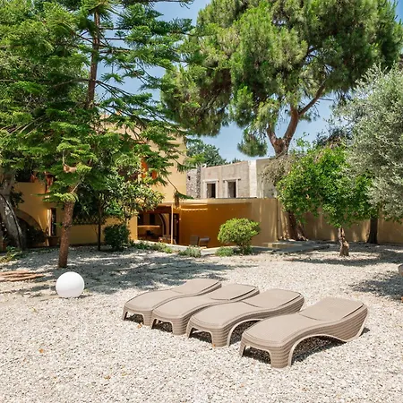 Harmonia - A Sanctuary In The Old Town Of Rhodes *